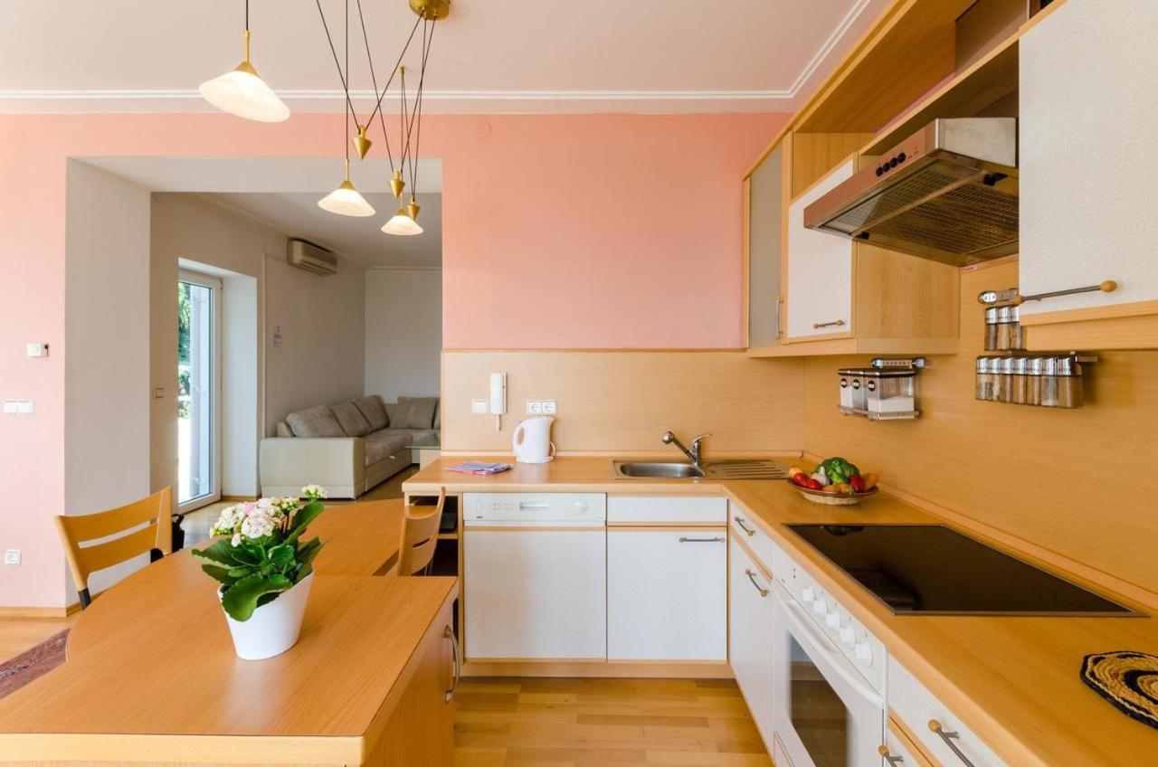 Jurincic Apartment ซริกเวนิซา ห้อง รูปภาพ